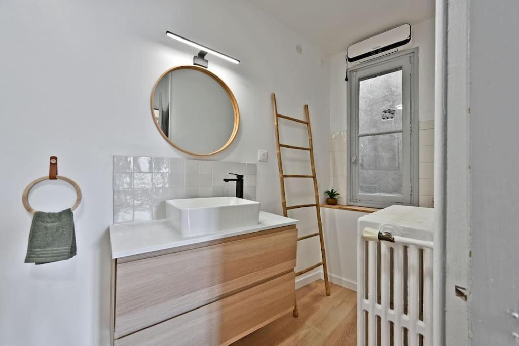 Au Coeur Des Platanes - Parking Gratuit Sous-Terrain - Clim - Balcon Apartment อาวีญง ภายนอก รูปภาพ